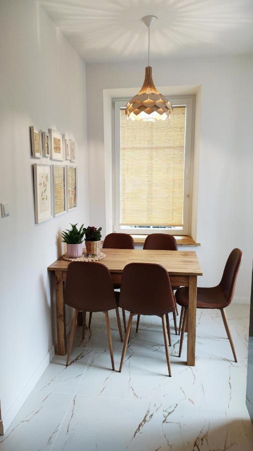 瓦乌布日赫B&D Apartament Chelmiec公寓 外观 照片