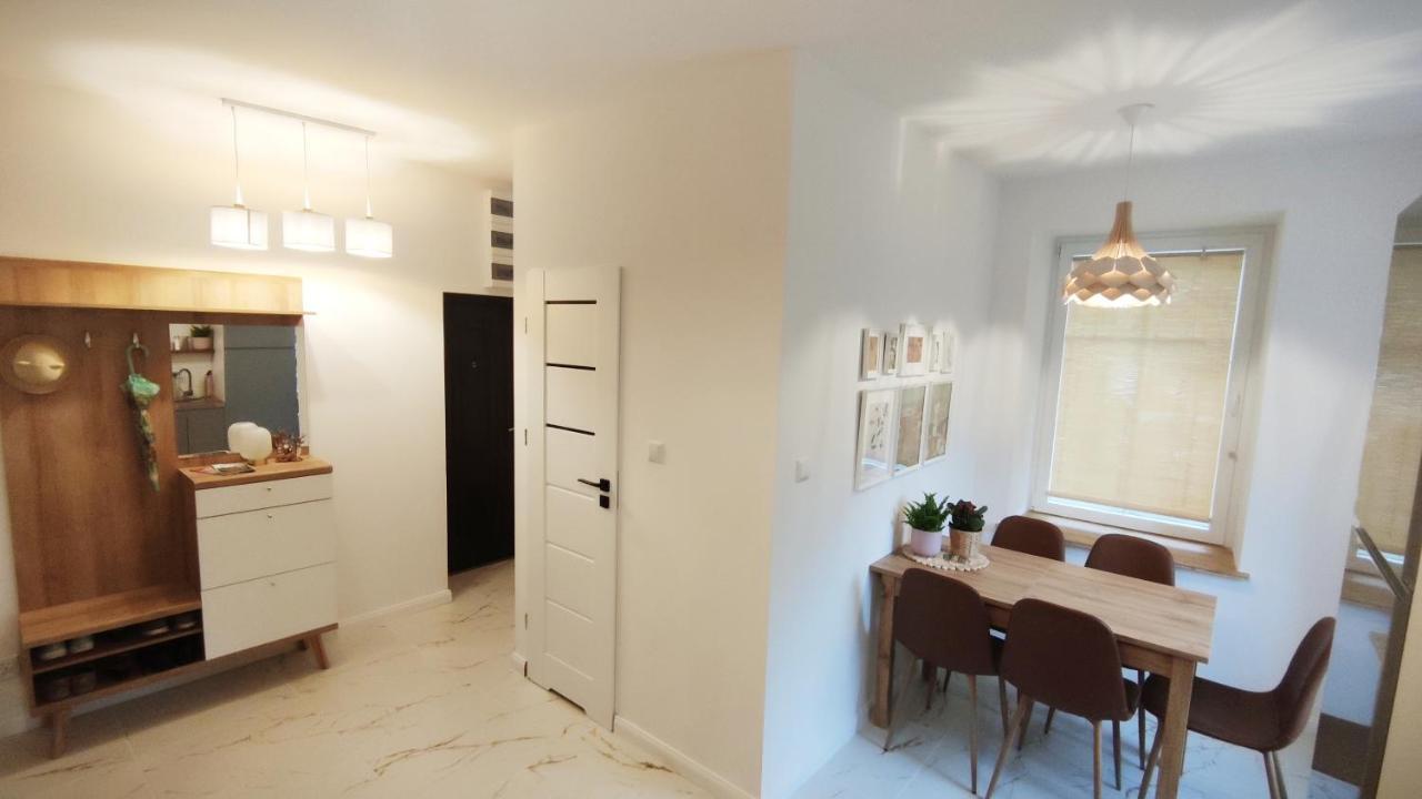瓦乌布日赫B&D Apartament Chelmiec公寓 外观 照片